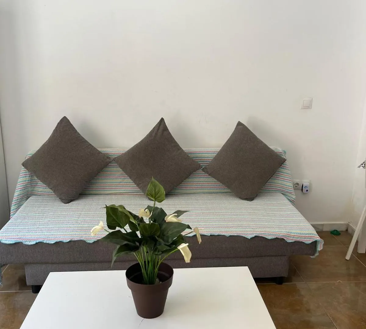 Becquer 2 Apartment Malaga Spain